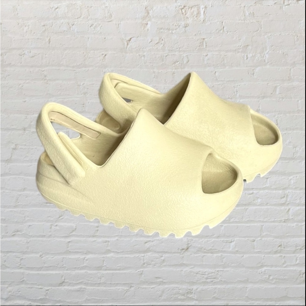 Adidas Bone Yeezy Slides​